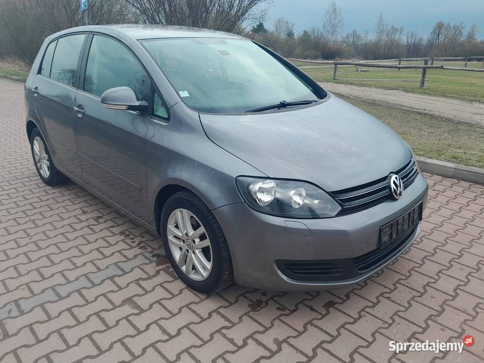 VOLKSWAGEN GOLF VI PLUS 16 TDI 105 ZADBANY 1600cm3