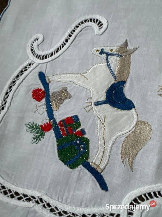 obrus haftowany konik bujany rękodzieło biały Zabrze sprzedam