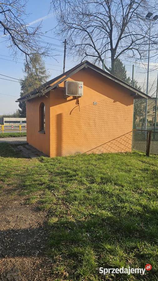 Samodzielny lokal usługowy 20 m2 z ziałka 11 ara Ilość pomieszczeń 1 Bytom