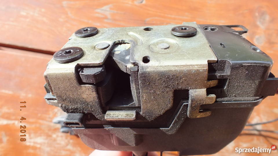 Zamki drzwi Renault scenic II Maruszyna