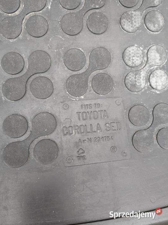 Mata gumowa do bagażnika Toyota Corolla Warszawa sprzedam