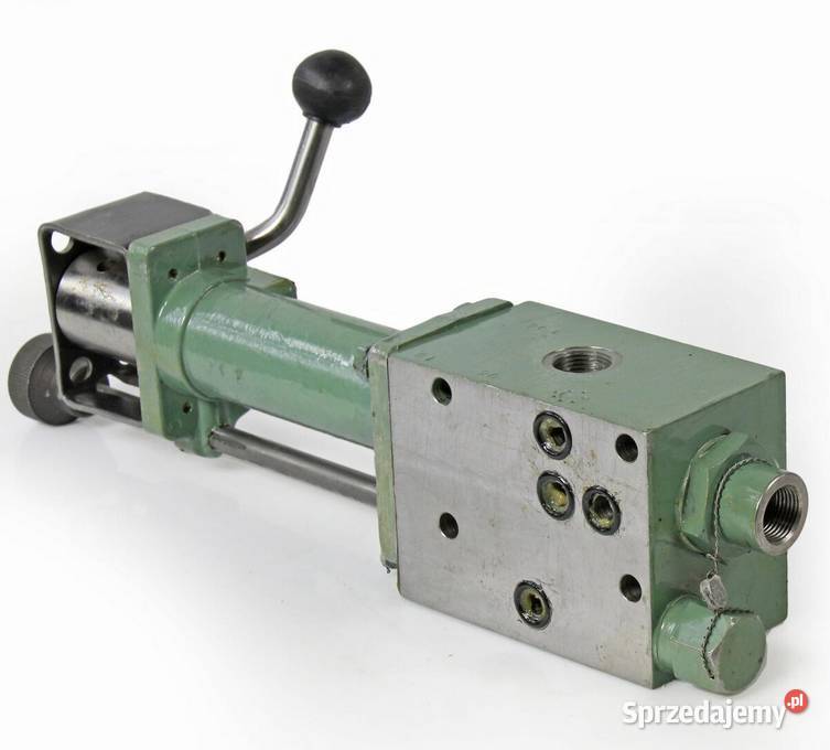 ROZDZIELACZ HYDRAULICZNY PODNOŚNIKA KPL C330 Siedlce