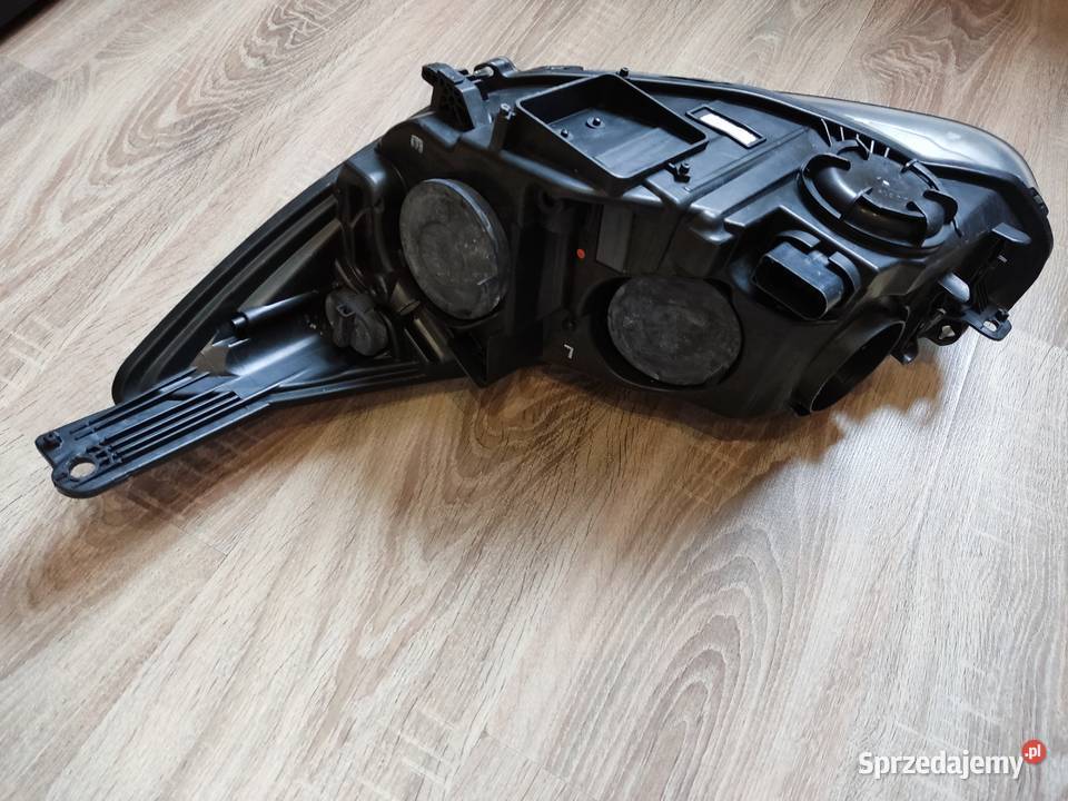 Reflektor lampa Ford Focus III Głuchołazy
