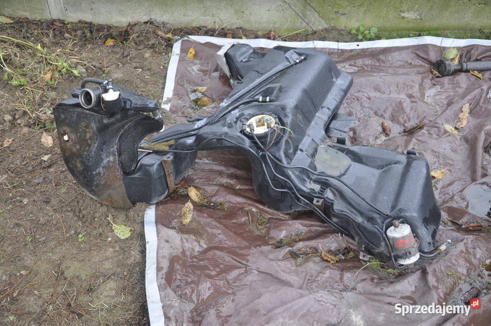 Audi A4 B5 Quattro 18 18T Pompa Paliwa Bak osobowe Rzeszów sprzedam