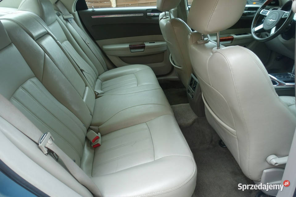 Chrysler 300C 57 HEMI Automat 4x4 Szyberdach Warszawa sprzedam