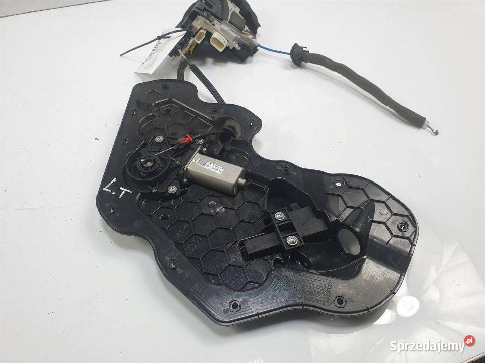 ZAMEK DRZWI LT AUDI S8 D4 4F0837059 osobowe Lipno