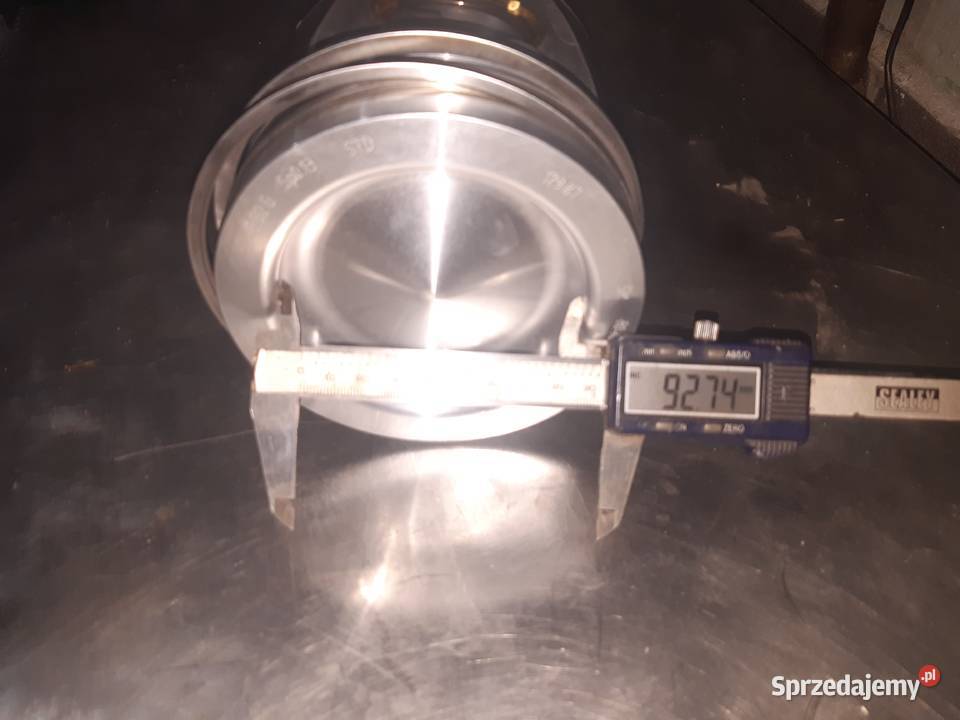 Tłok Mercedes OM502LA 942990 DEMAG LIEBHERR BELL Części samochodowe śląskie Częstochowa