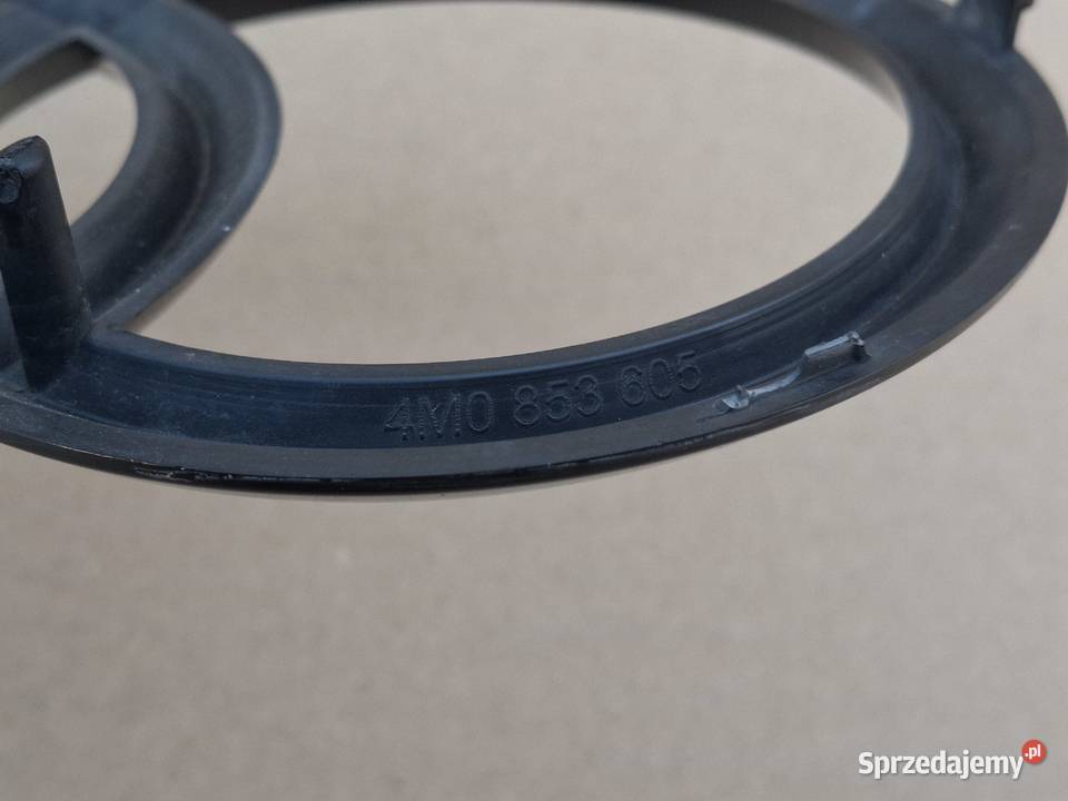 AUDI Q 7 4M EMBLEMAT GRILLA ZNACZEK CZARNY Bieleń
