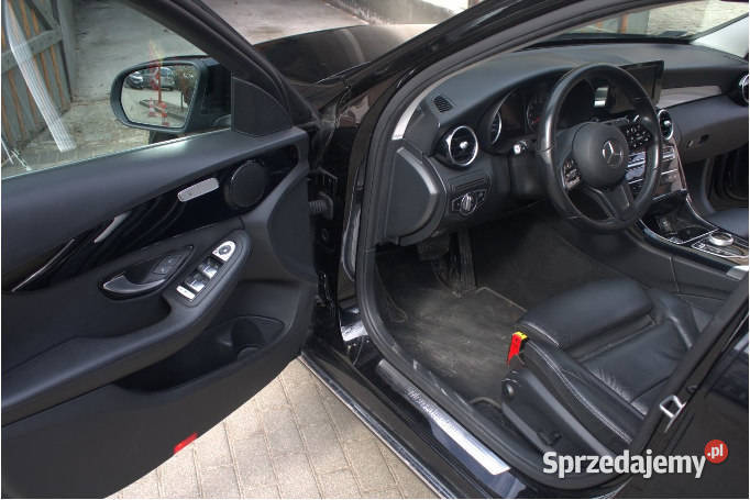 MERCEDESBENZ C 200 4MATIC 2018 149700 ccm 184 nieuszkodzony mazowieckie Warszawa