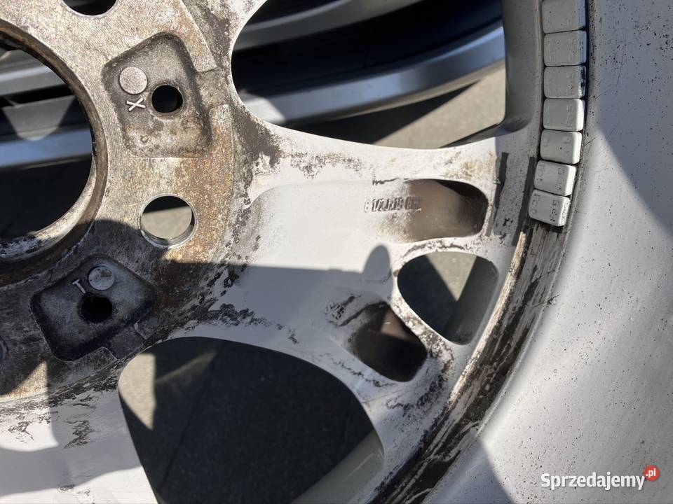 Komplet kół BMW X5 25555 R18 felgi 8 12 Jx18 EH2 Grudziądz