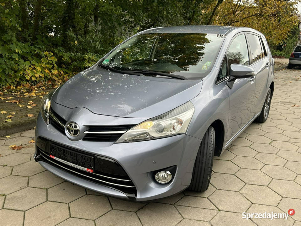 Toyota Verso Toyota Verso 18 Benzyna opłacony klimatyzacja Gostyń sprzedam
