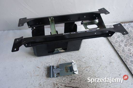 Maserati Granturismo PODSTAWA UCHWYT AKUMULATORA