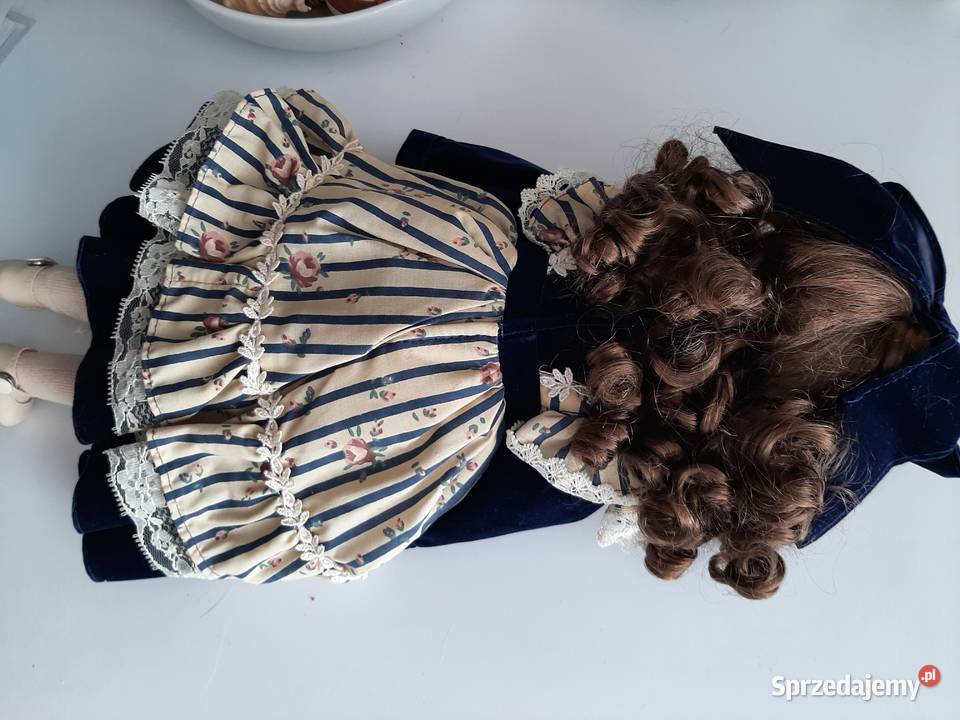 Śliczna stara kolekcjonerska lalka porcelanowa Inowrocław