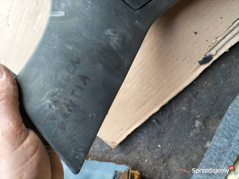 XANTIA 1 I LUSTERKO LEWE