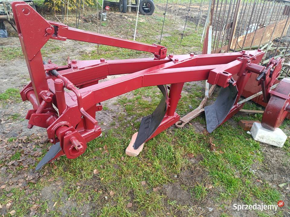 Pług trzyskibowy nieuszkodzony Pozostałe sprzedam