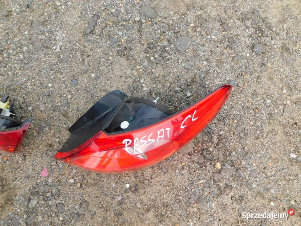 passat CC lampa prawa WYSYŁKA śląskie Żory sprzedam