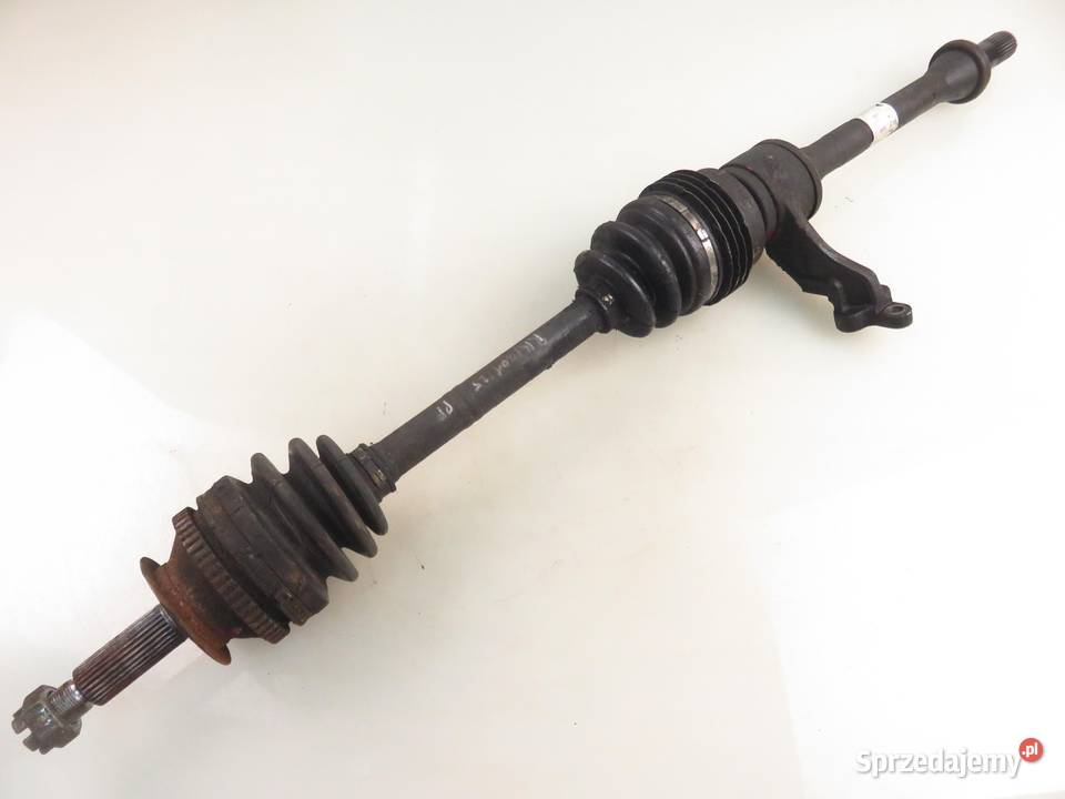 PÓŁOŚ PRAWA PRZEDNIA HYUNDAI SANTA F I 20 CRDi Układ napędowy