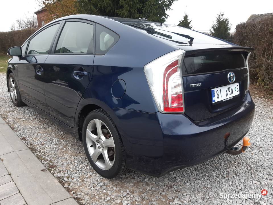 TOYOTA PRIUS MODEL LIFCIE 18 BENZYNAHYBRYDA 100 Prius lubelskie Karczmiska Drugie