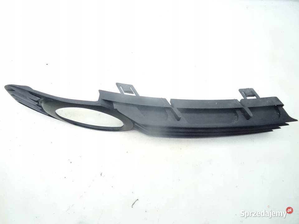 4E0807681B AUDI A8 D3 KRATKA ATRAPA ZDERZAKA Przemęt