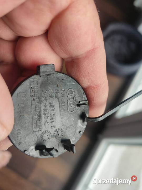Audi A4 B8 Lift Zaślepka Haka Przód 8k0807241c Radziszów sprzedam