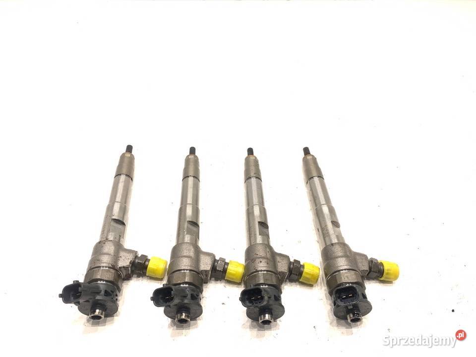 WTRYSKIWACZE KOMPLET DACIA DUSTER 0445110800 15