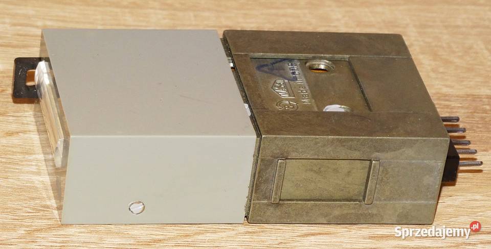 Elektromechaniczny kasowalny licznik impulsów ZL śląskie Gliwice sprzedam