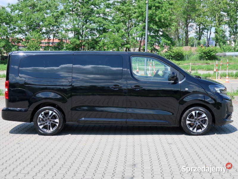 Do wynajecia bus 9 osobowy Opel Zafira life wynajem auta