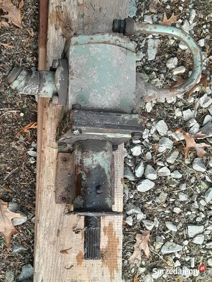 Pompy do rozsiewacza nawozu Fortschritt D038 wielkopolskie Sadogóra