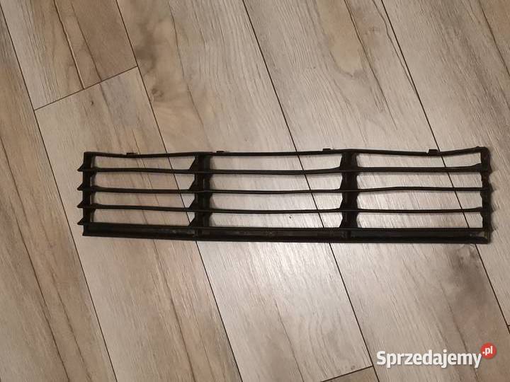 VW PASSAT B5 FL 0006 ŚRODKOWA KRATKA ZDERZAKA Międzychód