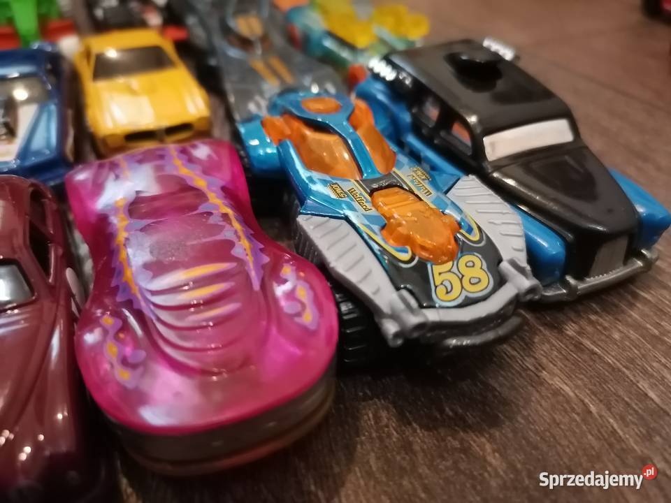 Zabawkowe Autka Hot Wheels 18 sztuk Wrocław sprzedam