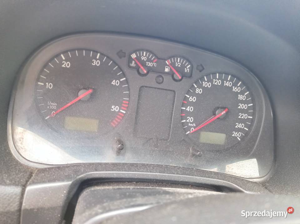 Volkswagen Bora 19 85 kW 2001 r dawca części osobowe Samochody na części Szklarka Myślniewska