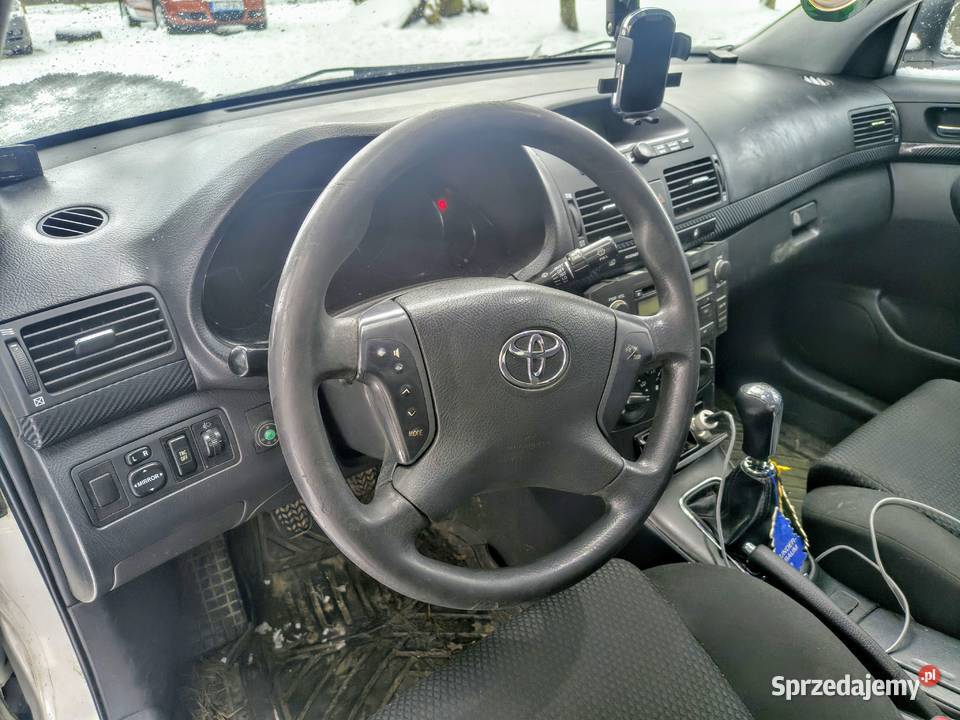 Toyota avensis t25 18 vvti sedan Avensis Łódź
