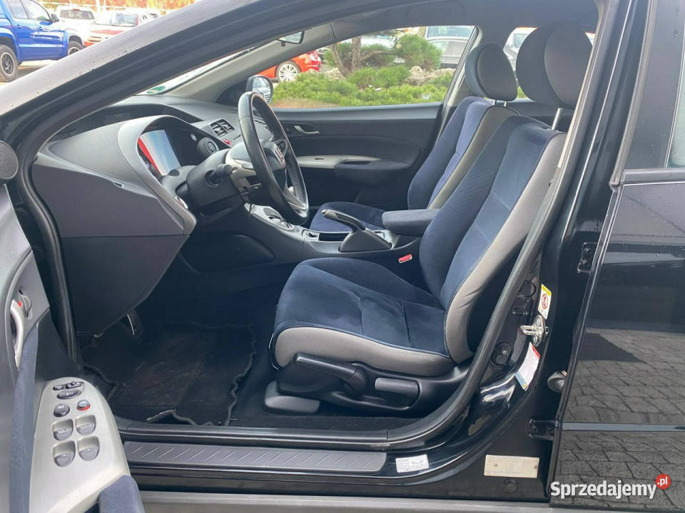 Honda Civic klimatronic niski przebieg centralny zamek Żory
