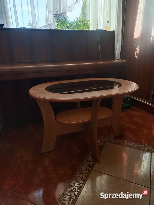 Sprzedam stolik z blatem szklanym Skalbmierz