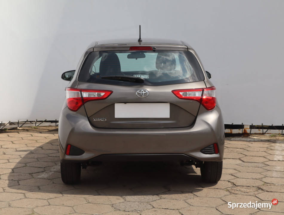Toyota Yaris 15 Dual VVTi sprzedam