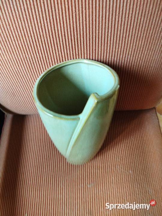 Ceramiczny asymetryczny beżowy flakon 27
