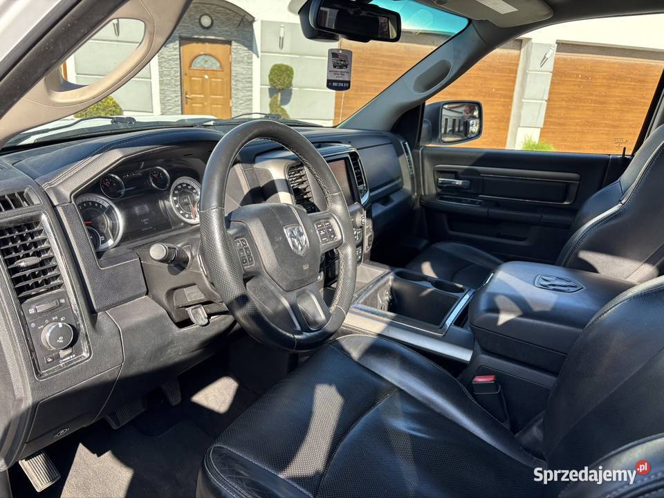 Dodge Ram 57 hemi zamiana 400KM łódzkie Żelechlinek sprzedam