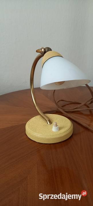 Mała lampka nocna z kloszem z lat 5060 ubwieku Skierniewice