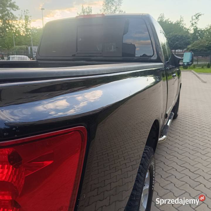 Nissan Titan 56 2006 r V8 4X4 Niski przebieg Warszawa
