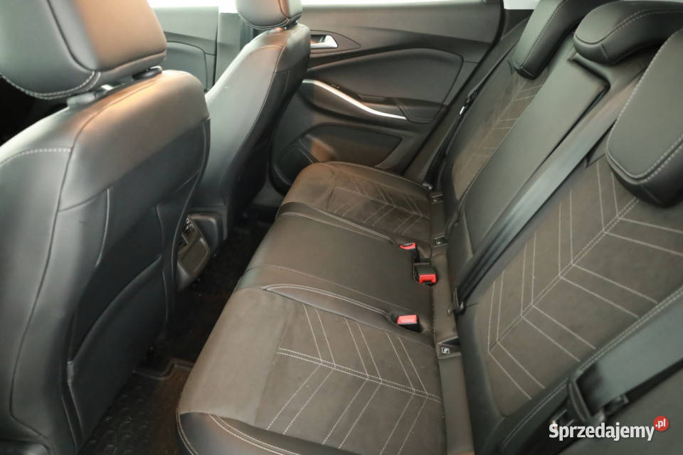 Opel Grandland 12 Turbo światła LED Piaseczno