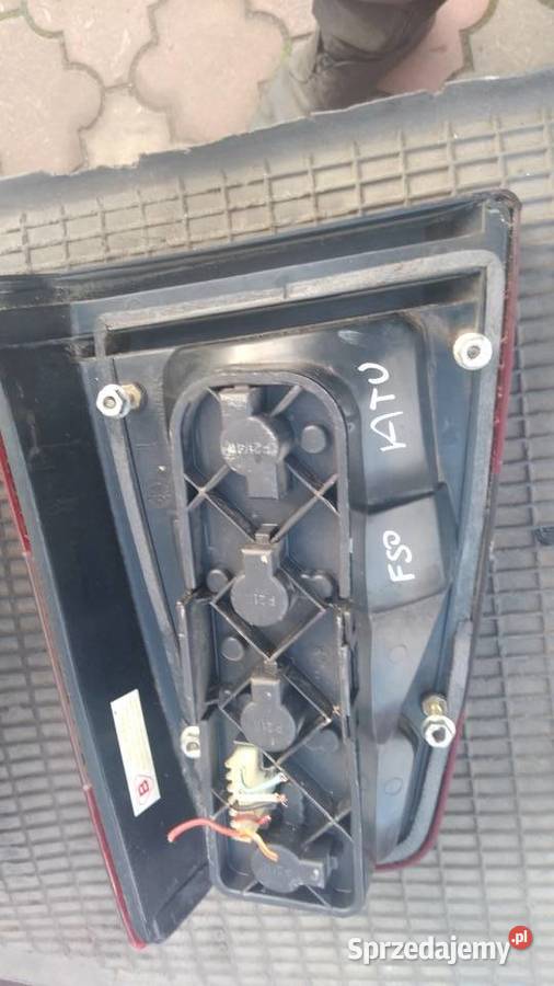 Polonez Atu Plus Kombi lampy tył lampa uniwersalne