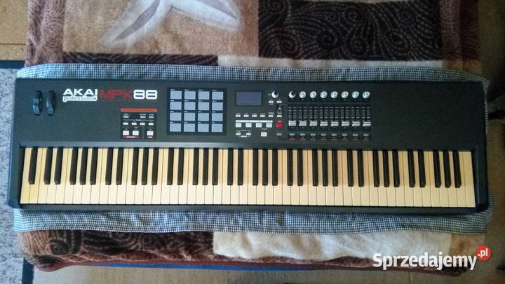 Akai MPK 88 klawiatura sterująca