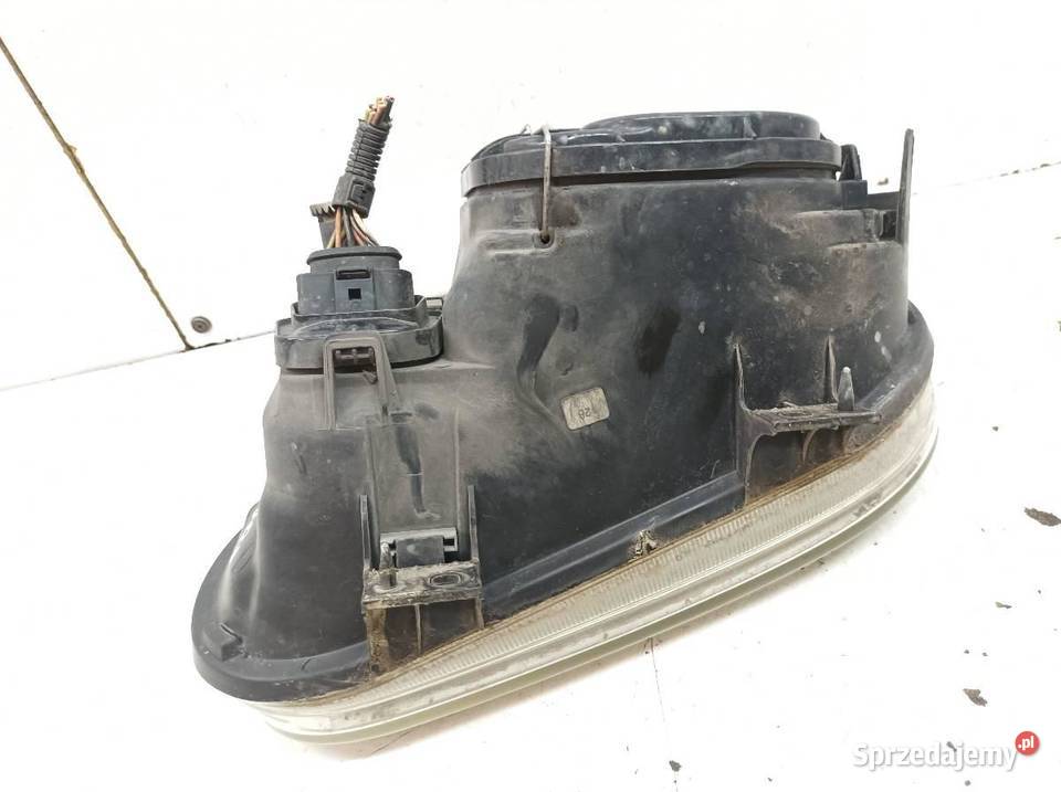 LAMPA PRZÓD PRAWA 1J1941016B VW Volkswagen Golf Lampy przednie