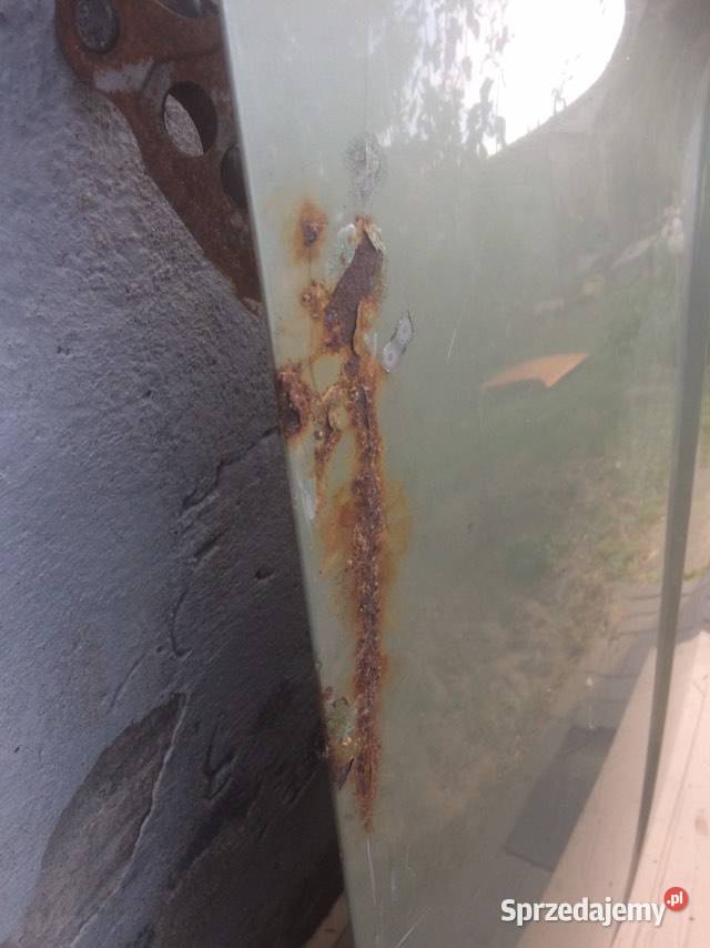 Maska BMW 3 e30 pokrywa silnika wąska lampa łódzkie