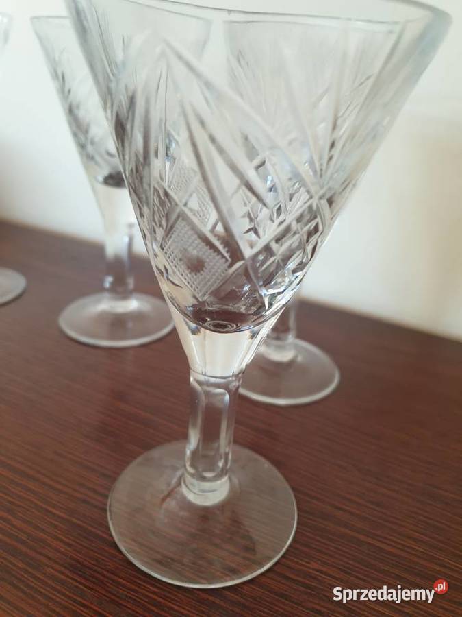 Kieliszki kryształowe 6 do szampana PRL Radom