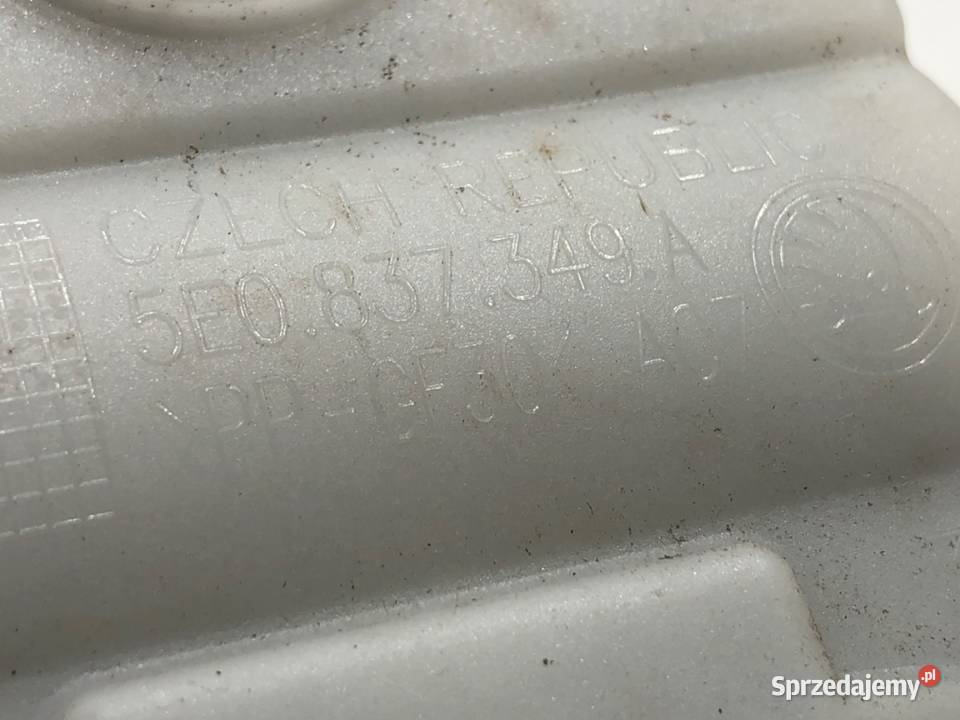 KLAMKA ZEWNĘTRZNA LEWY TYŁ SKODA FABIA III Klamki