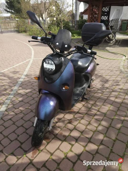Skuter elektryczny 12kW AM 6kWh 250 zasiegu Bieliny