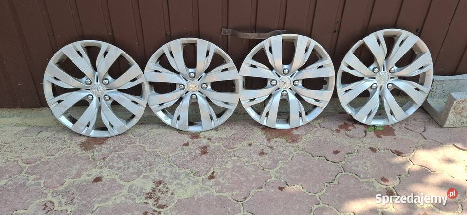 Peugeot 208 kolpaki 4 15 Goraj sprzedam