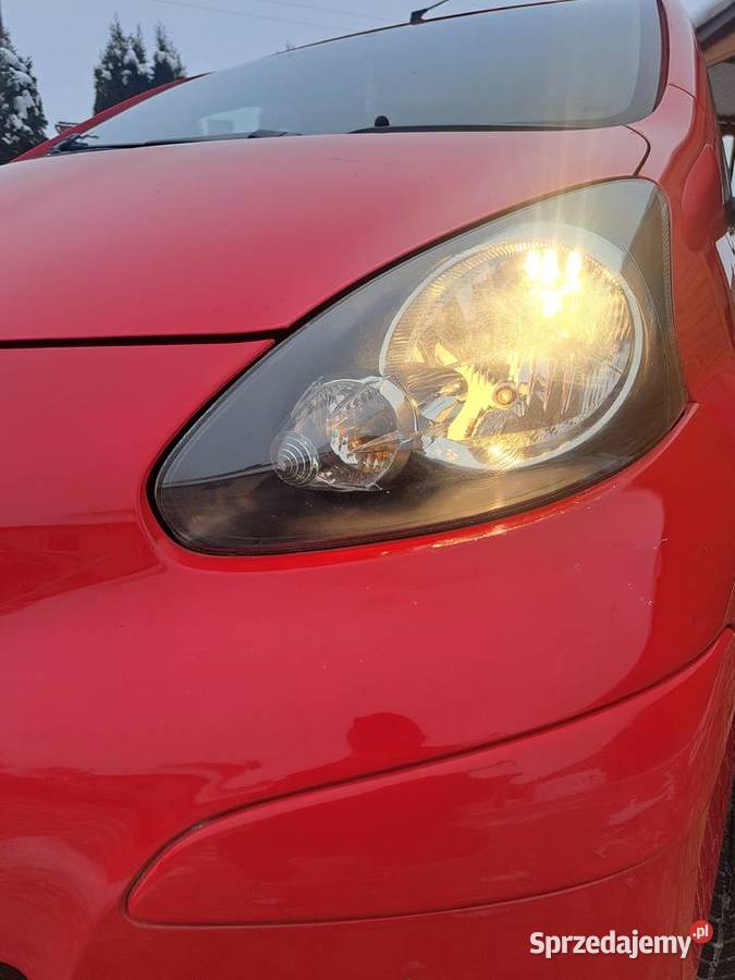 Toyota aygo ACTIVE RED Luna AC