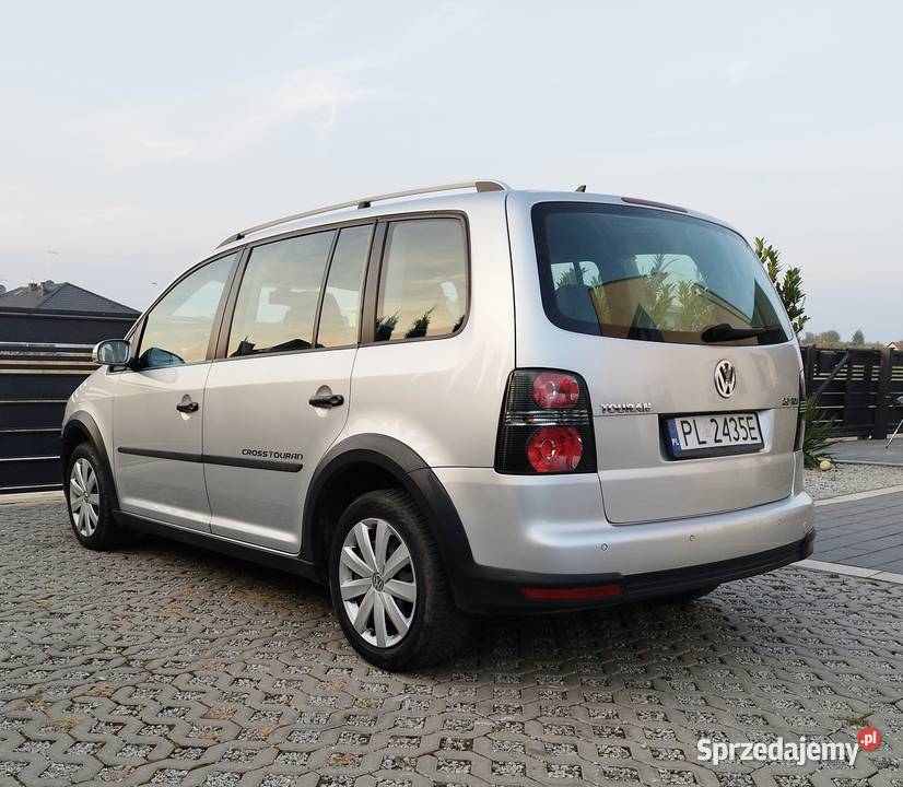 Volkswagen Touran Cross LIFT 20 TDI CR automat 2000cm3 Leszno